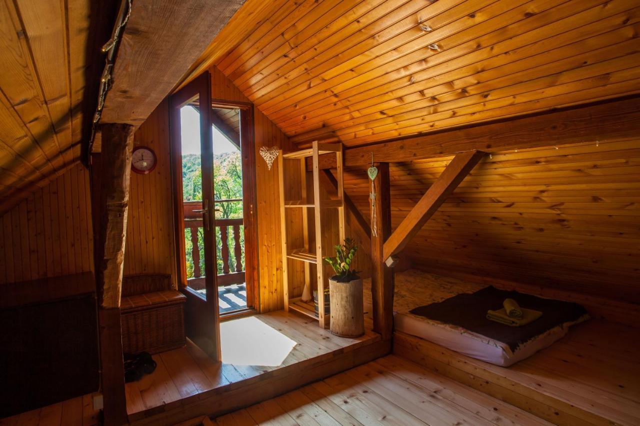 Na Okic - A Private Forest Oasis Sveti Martin pod Okicem Dış mekan fotoğraf